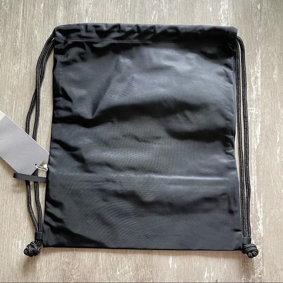 Lululemon Seawheeze Drawstring Bag - Picture 5 of 5